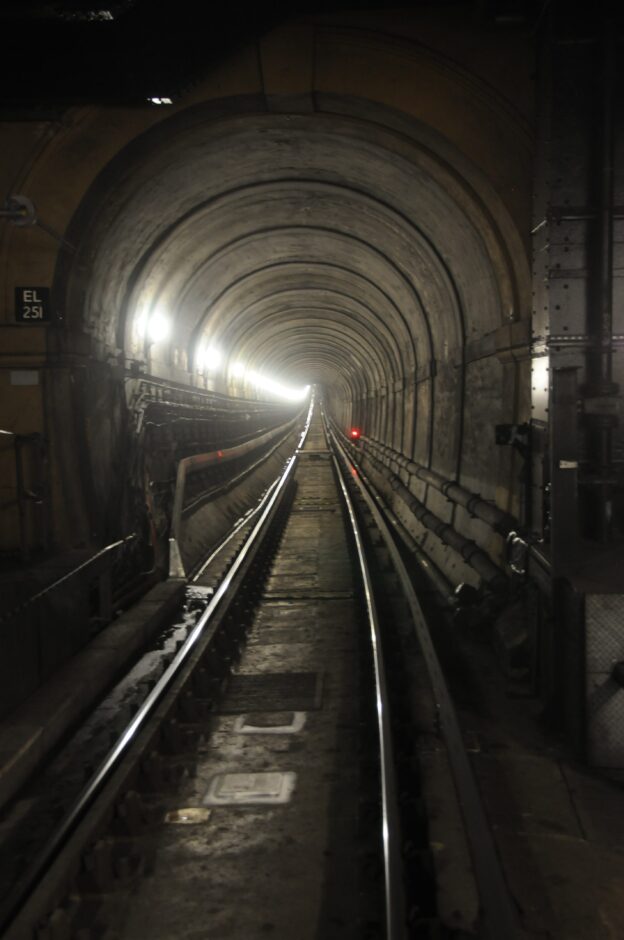 Walking Brunel's First Thames Tunnel from Rotherhithe to Wapping - A ...