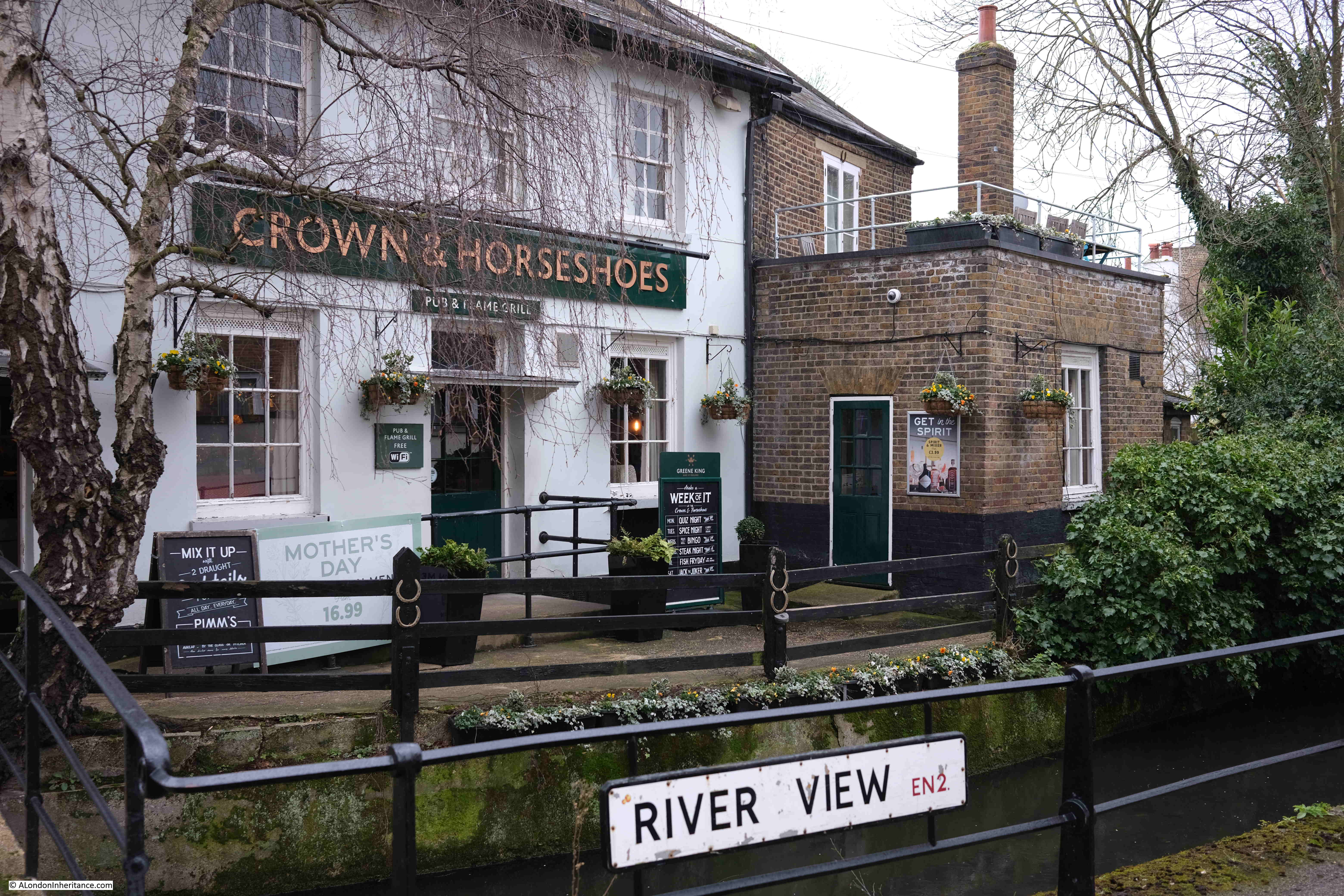 Crown and Horseshoes, River View, Enfield