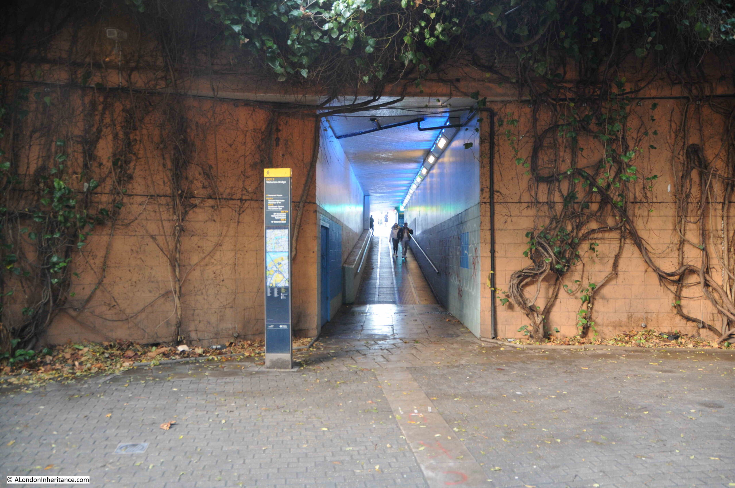 Tunnel leading up to Waterloo Bridge